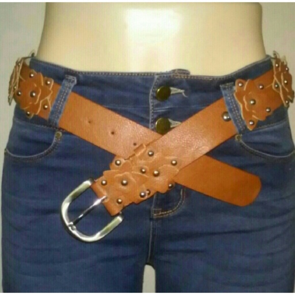 Brown Studded Flower Belt - Picture 2 of 3